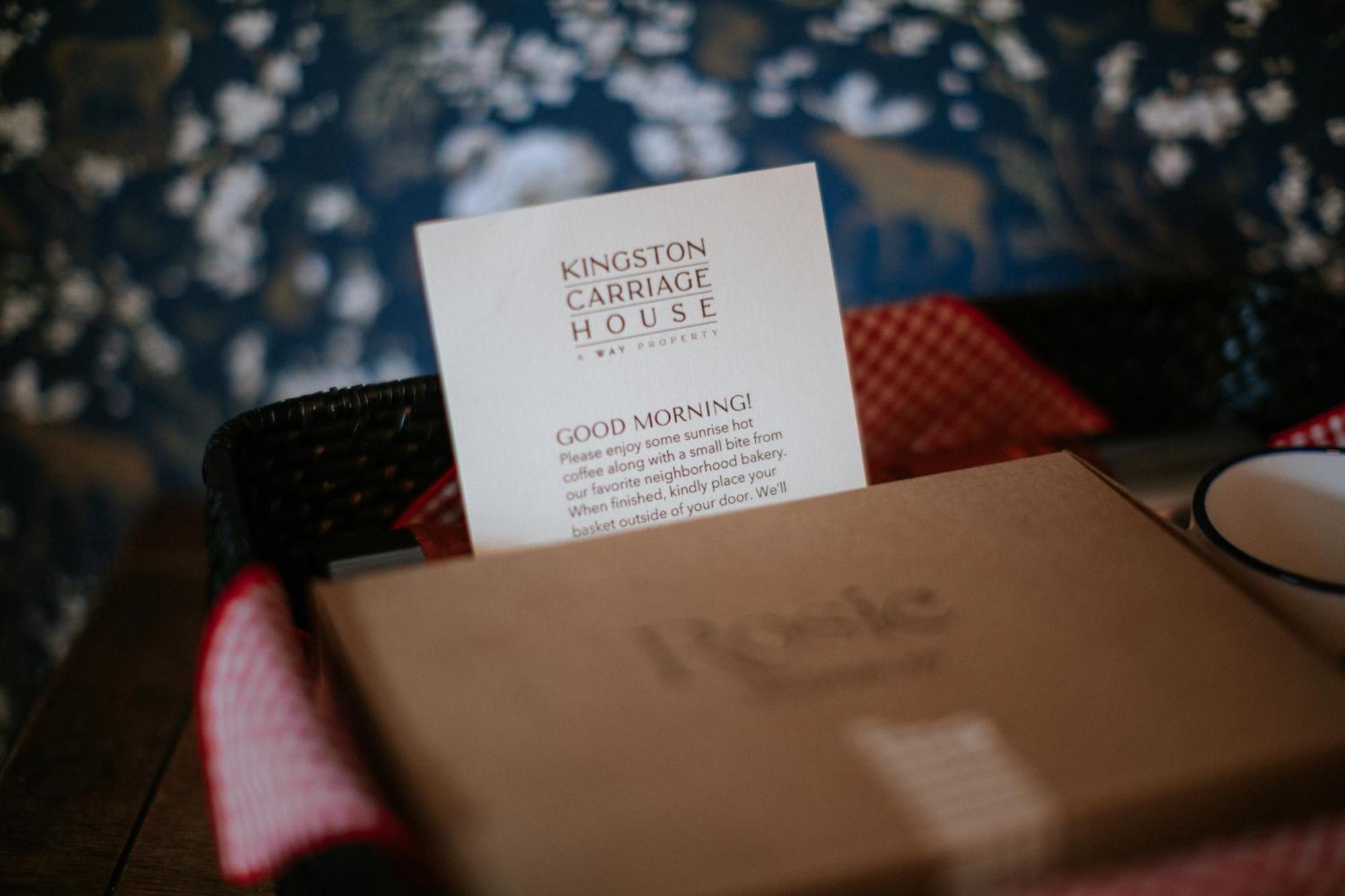 Bed and Breakfast Kingston Carriage House Экстерьер фото