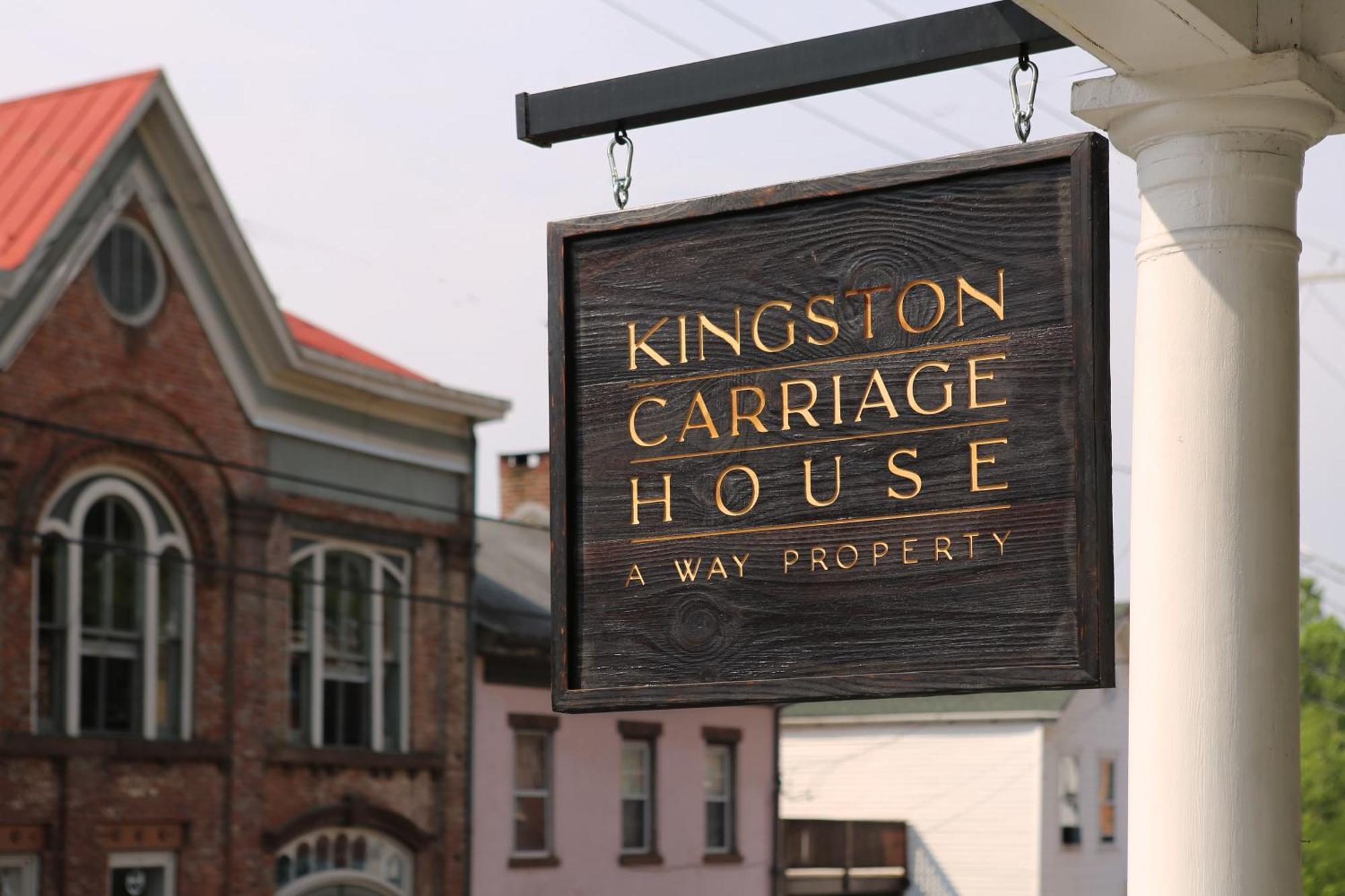 Bed and Breakfast Kingston Carriage House Экстерьер фото